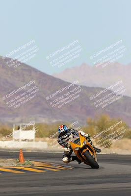 media/Feb-04-2023-SoCal Trackdays (Sat) [[8a776bf2c3]]/Turn 14 (115pm)/